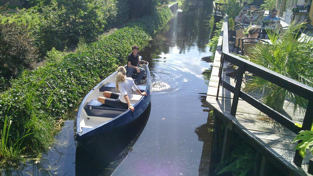 De Dames Van De Jonge Hotel Restaurant Giethoorn Kültér fotó